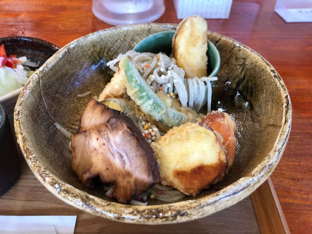 百才笑