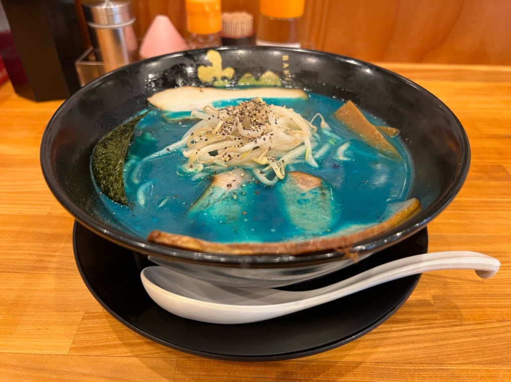 青いとんこつ